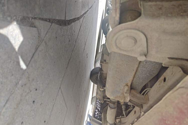 Used Wuling Zhiguang 2013 1.0L Practical Version Chassis Rear Right