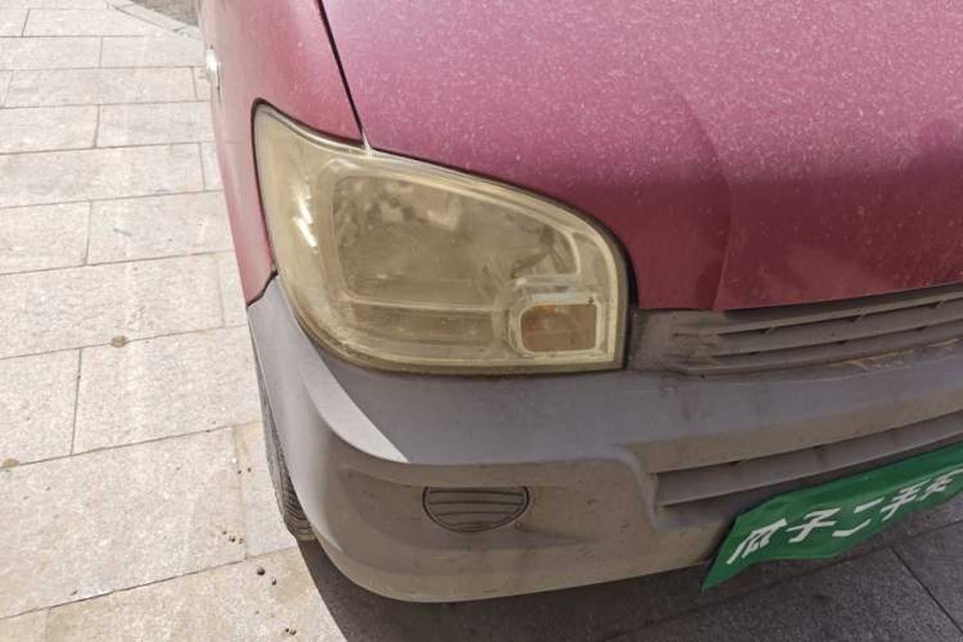 Used Wuling Zhiguang 2013 1.0L Practical Version Right Front Headlight