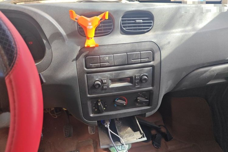 Used Wuling Zhiguang 2013 1.0L Practical Version Audio And AC Panel