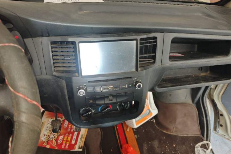 Used Wuling Zhiguang 2013 1.0L Practical Version Audio And AC Panel