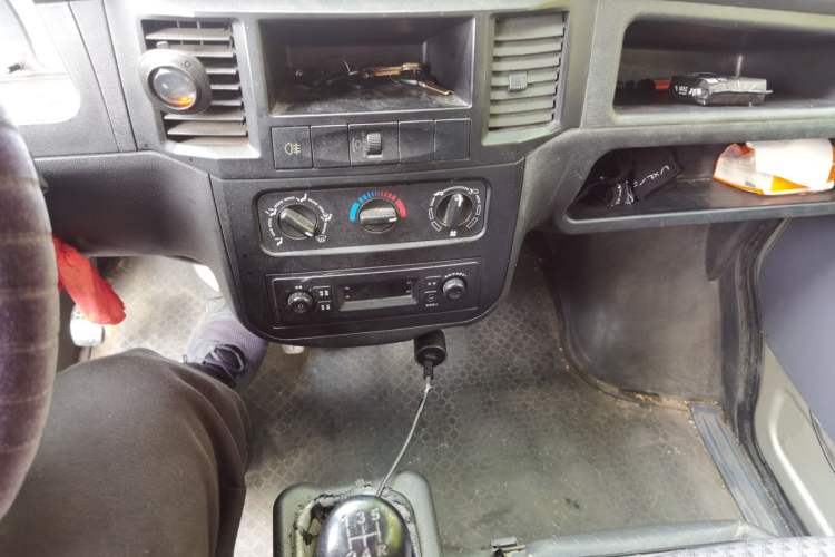 Used Wuling Zhiguang 2013 1.0L Practical Version Audio And AC Panel