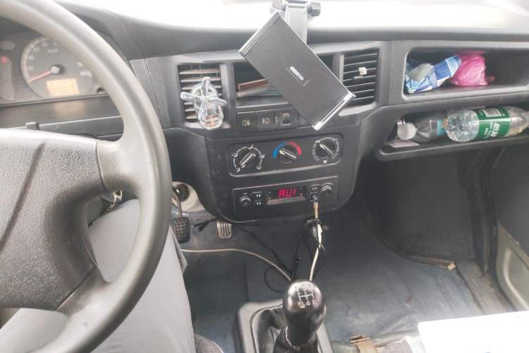 Used Wuling Zhiguang 2013 1.0L Practical Version Audio And AC Panel