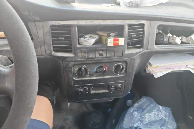 Used Wuling Zhiguang 2013 1.0L Practical Version Audio And AC Panel