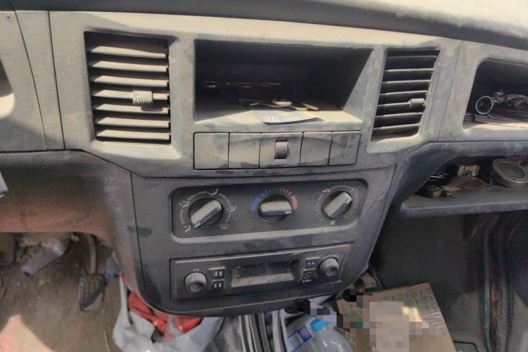 Used Wuling Zhiguang 2013 1.0L Practical Version Audio And AC Panel