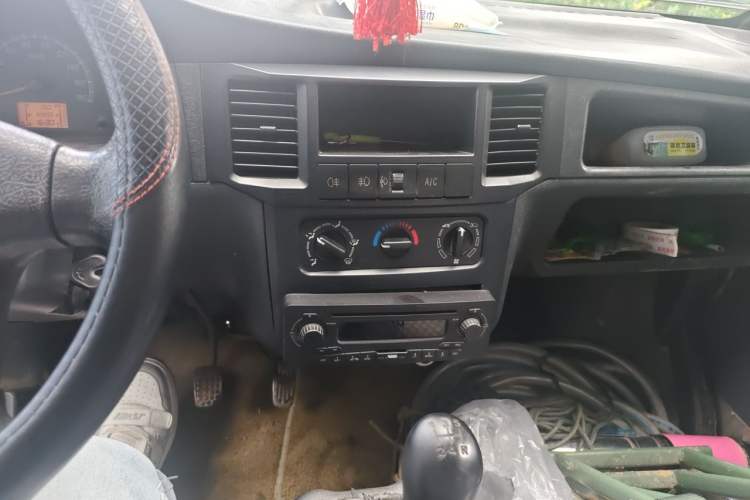 Used Wuling Zhiguang 2013 1.0L Base Version Audio And AC Panel