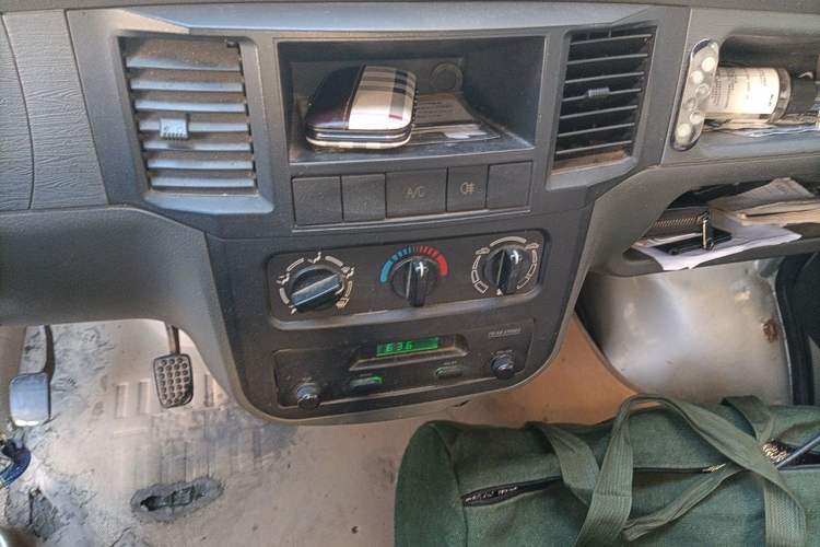 Used Wuling Zhiguang 2013 1.0L Practical Version Audio And AC Panel