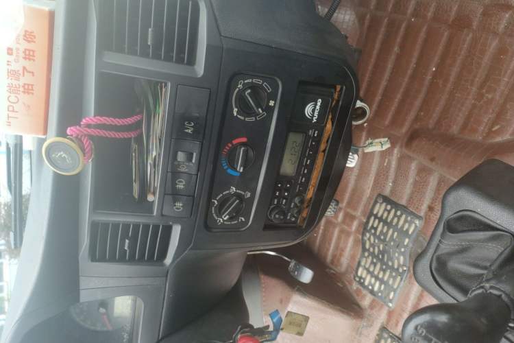 Used Wuling Zhiguang 2013 1.0L Practical Version Audio And AC Panel