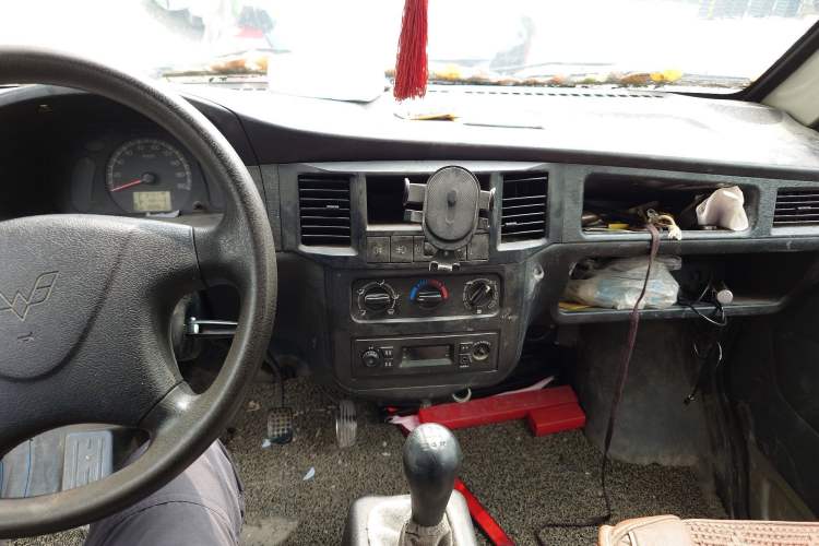 Used Wuling Zhiguang 2013 1.0L Practical Version Audio And AC Panel