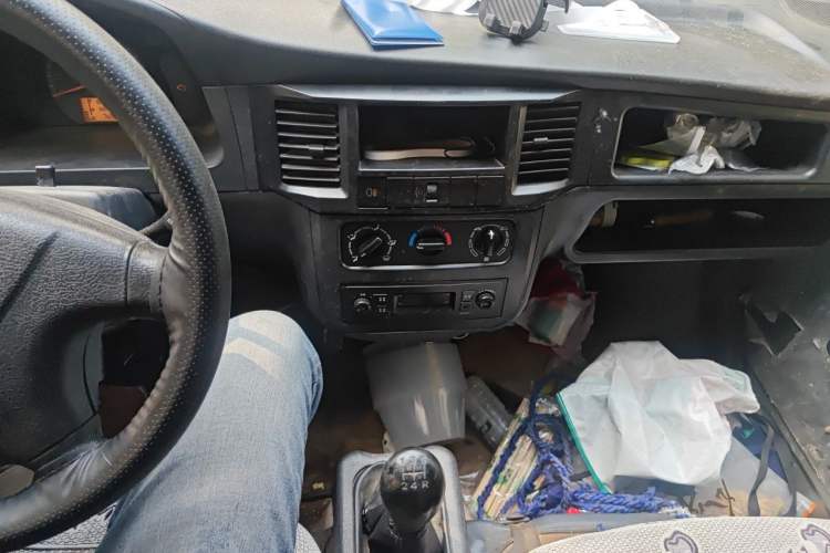Used Wuling Zhiguang 2013 1.0L Practical Version Audio And AC Panel