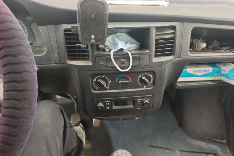 Used Wuling Zhiguang 2013 1.0L Practical Version Audio And AC Panel