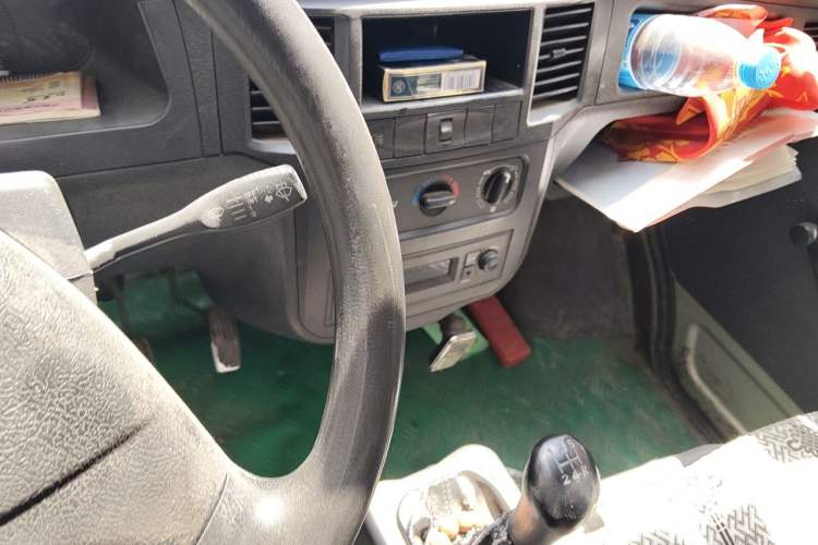 Used Wuling Zhiguang 2013 1.0L Practical Version Audio And AC Panel