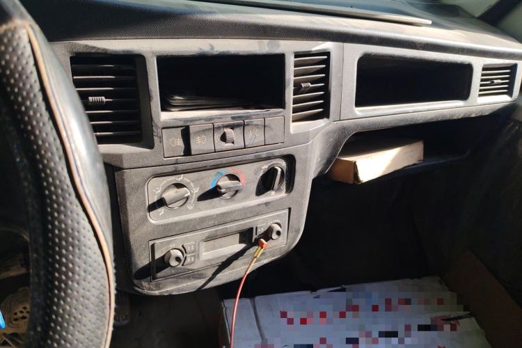 Used Wuling Zhiguang 2013 1.0L Practical Version Audio And AC Panel