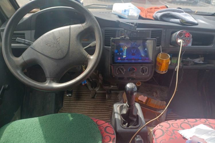 Used Wuling Zhiguang 2013 1.0L Practical Version Center Console