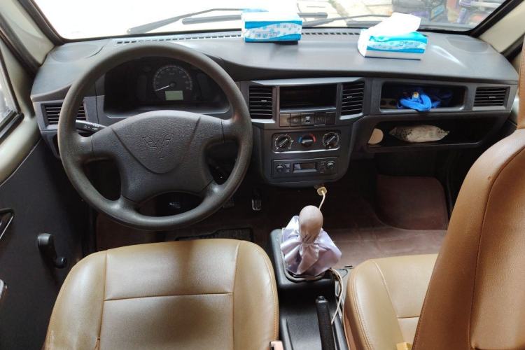 Used Wuling Zhiguang 2013 1.0L Base Version Center Console