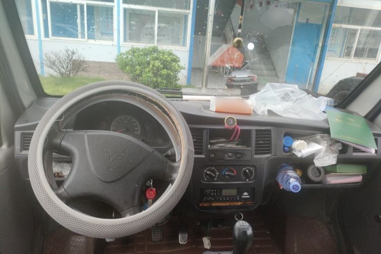 Used Wuling Zhiguang 2013 1.0L Practical Version Center Console