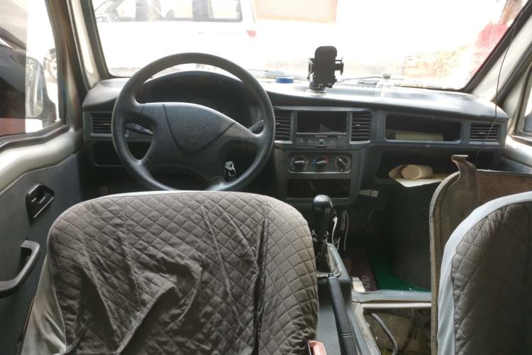 Used Wuling Zhiguang 2013 1.0L Practical Version Center Console