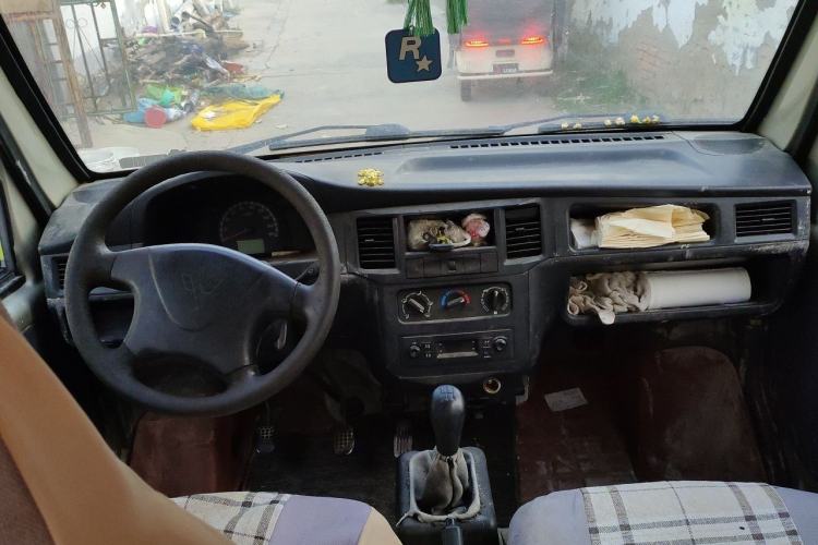 Used Wuling Zhiguang 2013 1.0L Base Version Center Console
