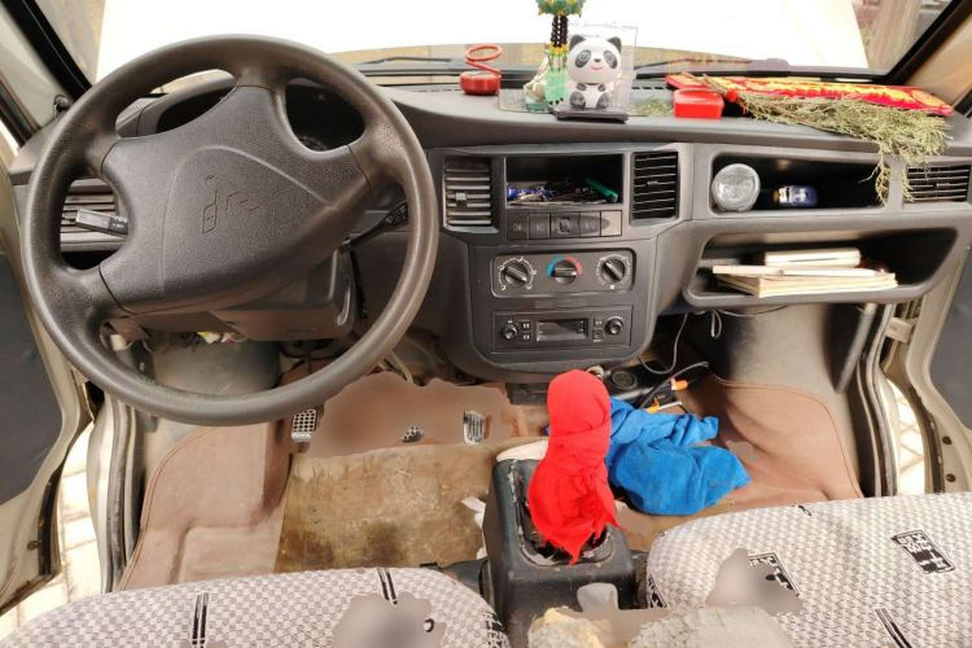 Used Wuling Zhiguang 2013 1.0L Base Version Center Console