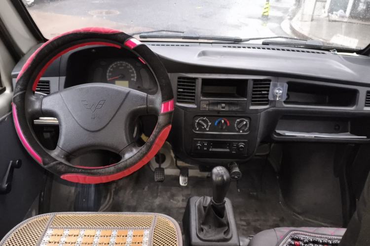 Used Wuling Zhiguang 2013 1.0L Base Version Center Console