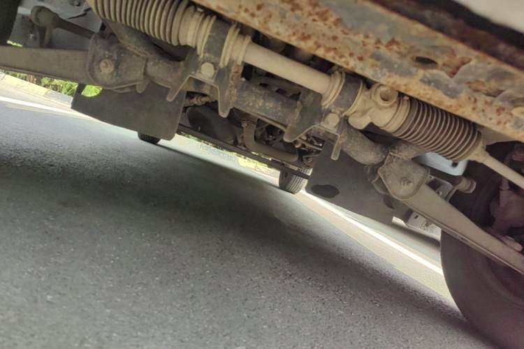 Used Wuling Zhiguang 2013 1.0L Practical Version Chassis Front