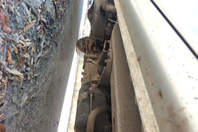 Used Wuling Zhiguang 2013 1.0L Practical Version Chassis Front
