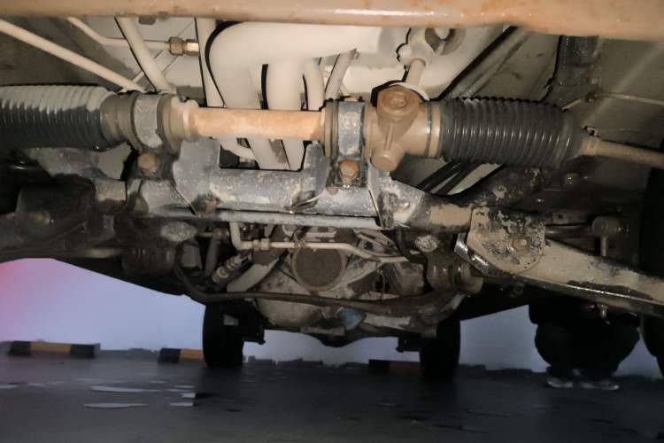 Used Wuling Zhiguang 2013 1.0L Practical Version Chassis Front