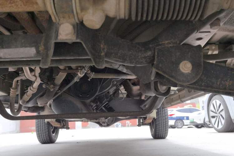 Used Wuling Zhiguang 2013 1.0L Base Version Chassis Front
