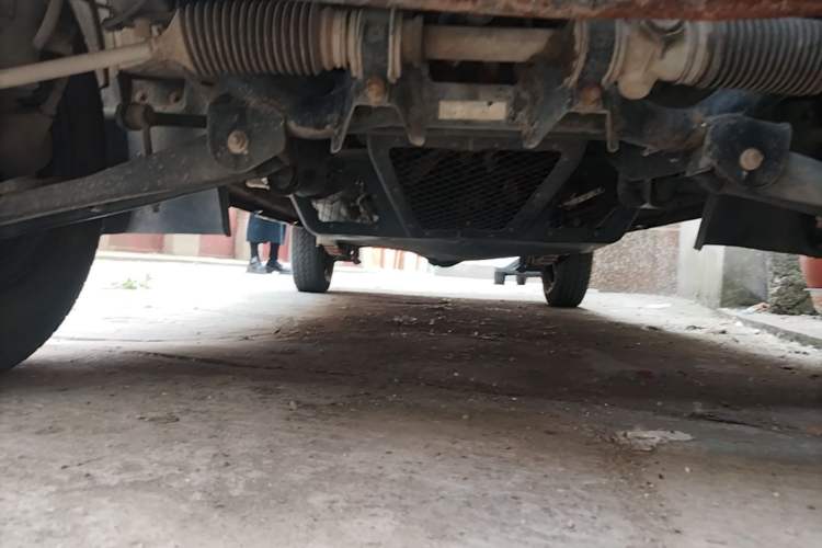 Used Wuling Zhiguang 2013 1.0L Practical Version Chassis Front