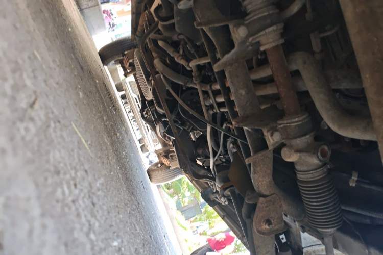Used Wuling Zhiguang 2013 1.0L Practical Version Chassis Front