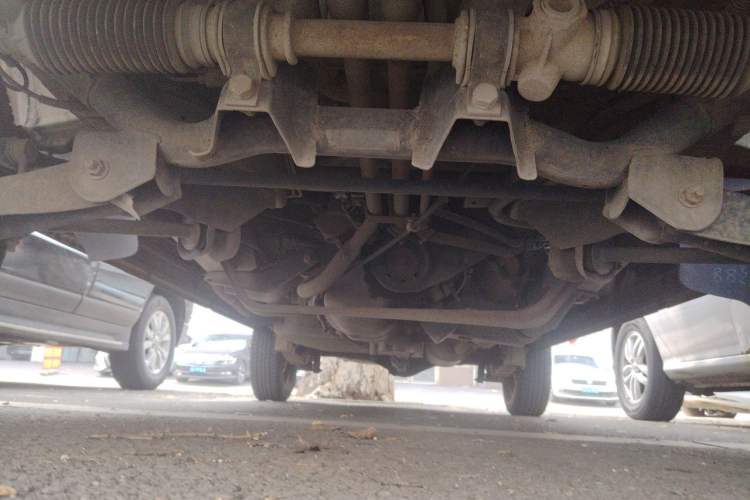 Used Wuling Zhiguang 2013 1.0L Practical Version Chassis Front