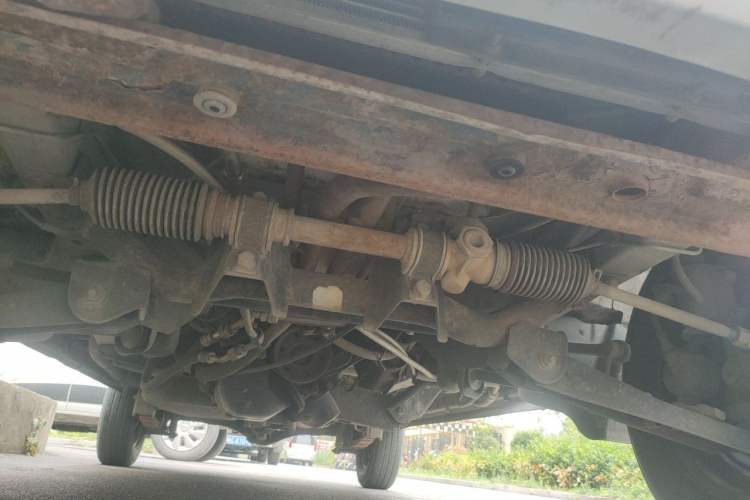 Used Wuling Zhiguang 2013 1.0L Practical Version Chassis Front