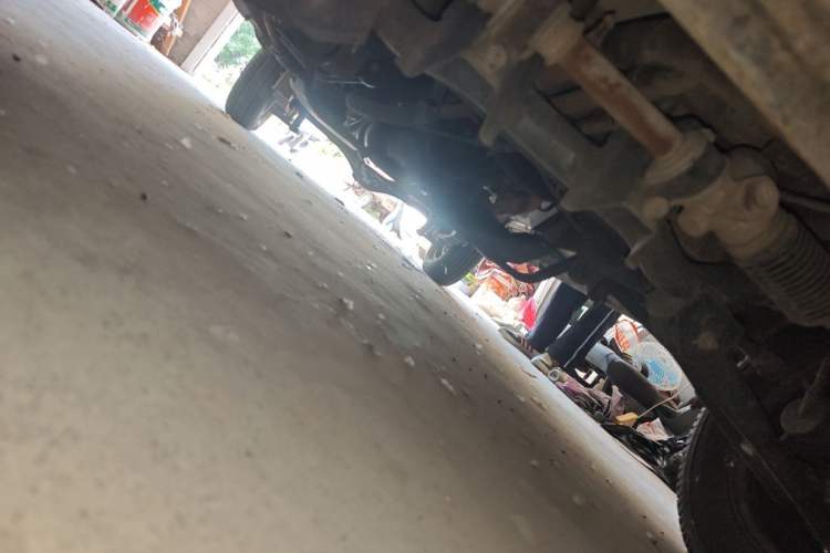 Used Wuling Zhiguang 2013 1.0L Practical Version Chassis Front