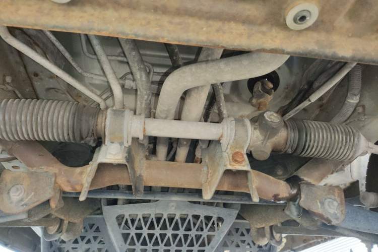 Used Wuling Zhiguang 2013 1.0L Practical Version Chassis Front
