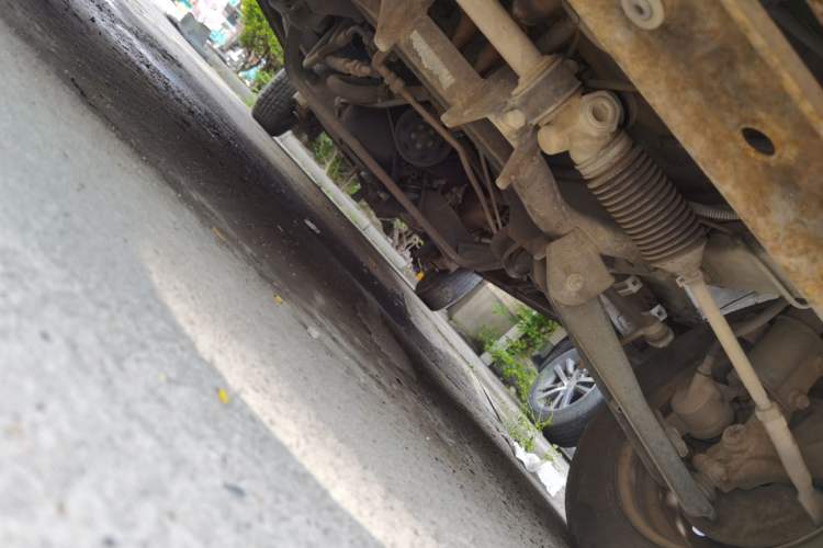 Used Wuling Zhiguang 2013 1.0L Practical Version Chassis Front