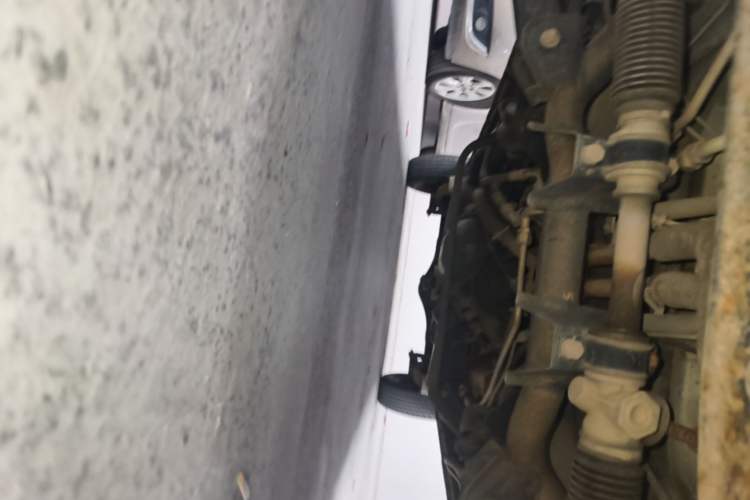 Used Wuling Zhiguang 2013 1.0L Practical Version Chassis Front