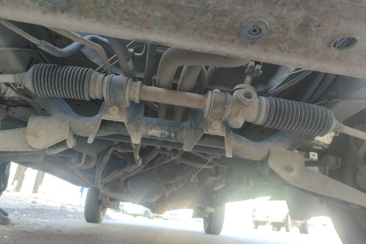 Used Wuling Zhiguang 2013 1.0L Practical Version Chassis Front