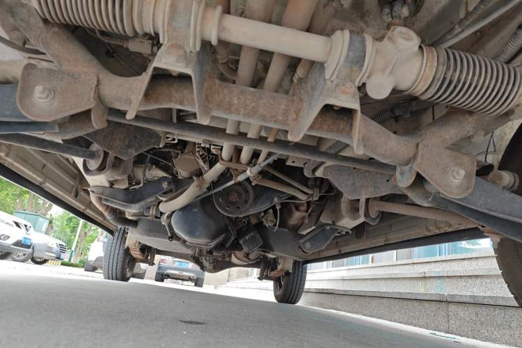 Used Wuling Zhiguang 2013 1.0L Practical Version Chassis Front