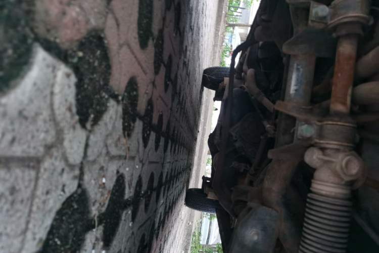 Used Wuling Zhiguang 2013 1.0L Practical Version Chassis Front