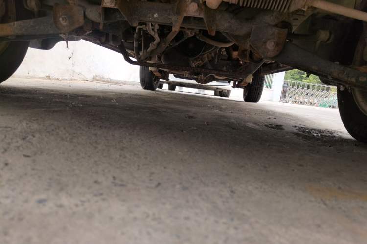 Used Wuling Zhiguang 2013 1.0L Practical Version Chassis Front