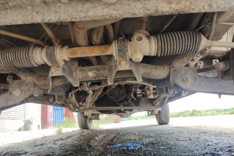 Used Wuling Zhiguang 2013 1.0L Practical Version Chassis Front