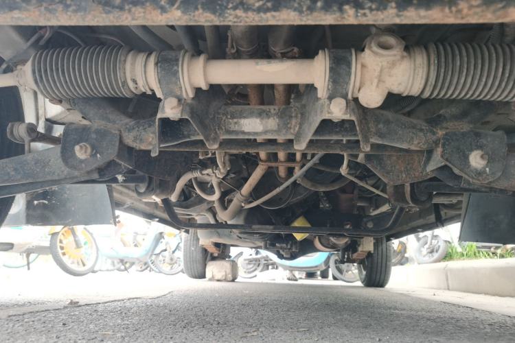 Used Wuling Zhiguang 2013 1.0L Practical Version Chassis Front Left