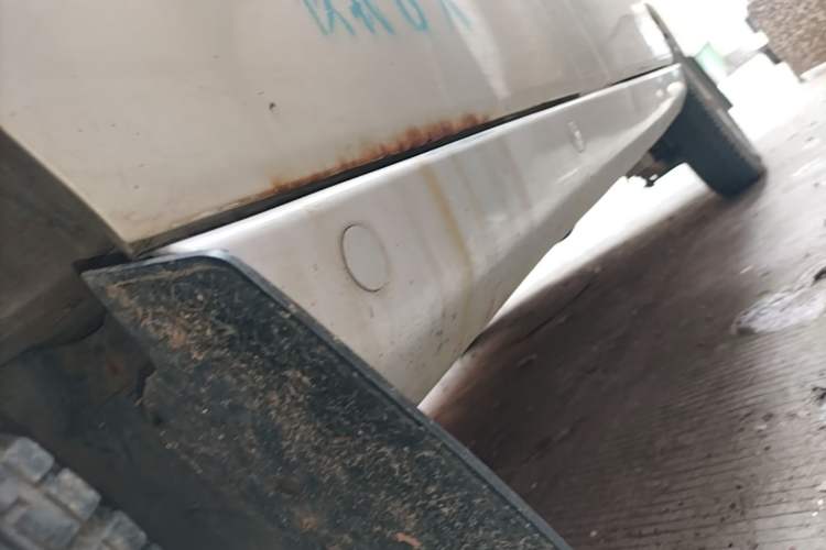 Used Wuling Zhiguang 2013 1.0L Practical Version Chassis Front Left