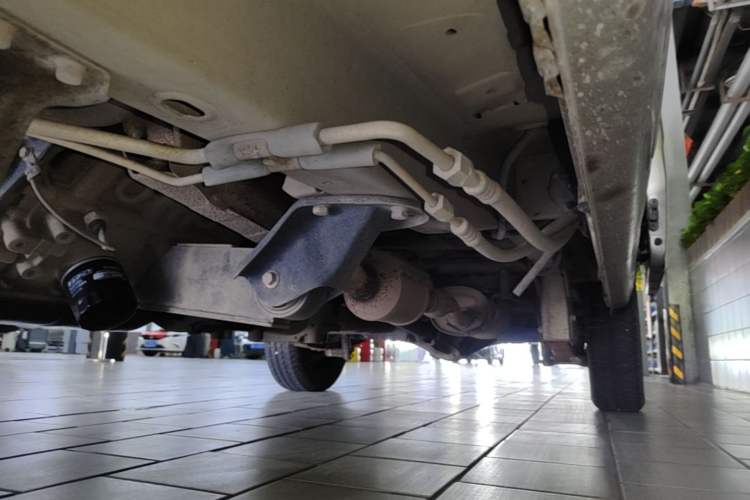 Used Wuling Zhiguang 2013 1.0L Base Version Chassis Front Left