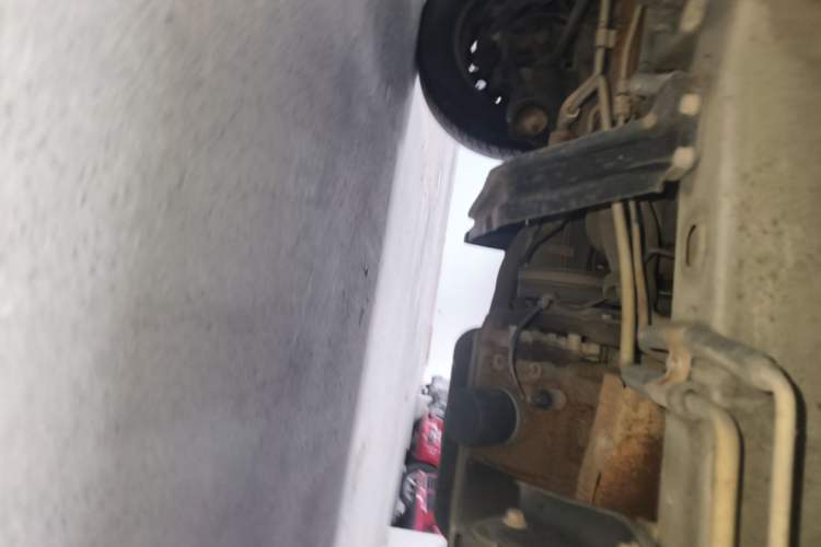 Used Wuling Zhiguang 2013 1.0L Practical Version Chassis Front Left