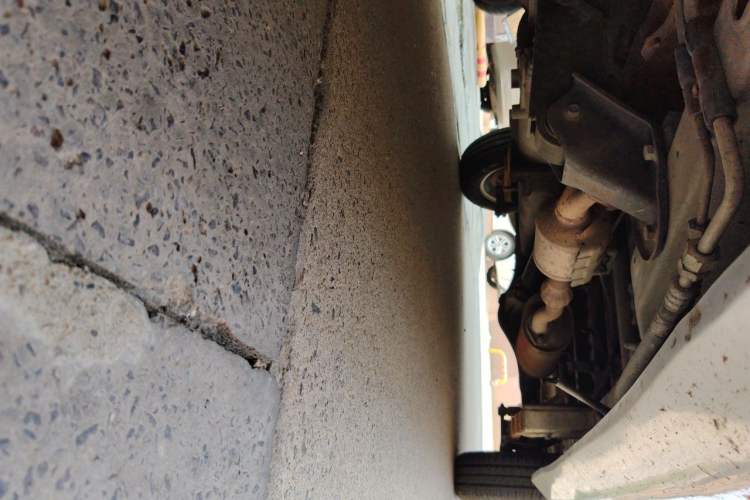 Used Wuling Zhiguang 2013 1.0L Base Version Chassis Front Left