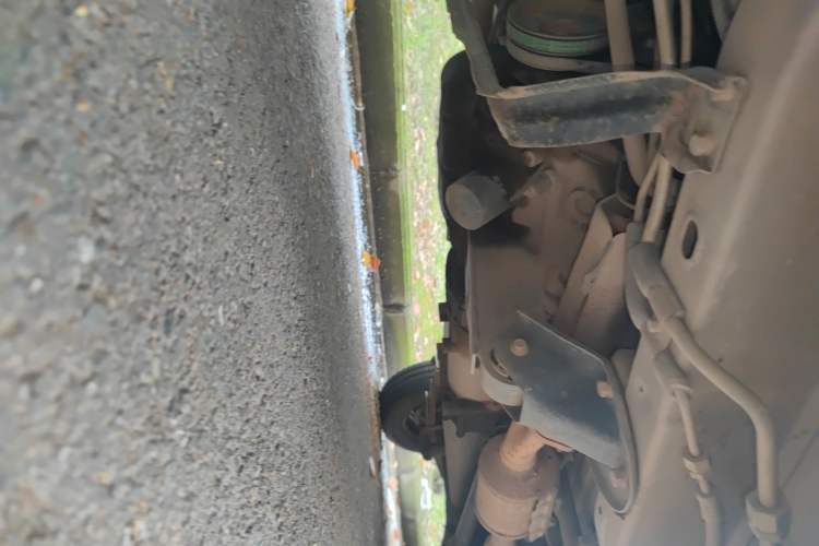 Used Wuling Zhiguang 2013 1.0L Practical Version Chassis Front Left