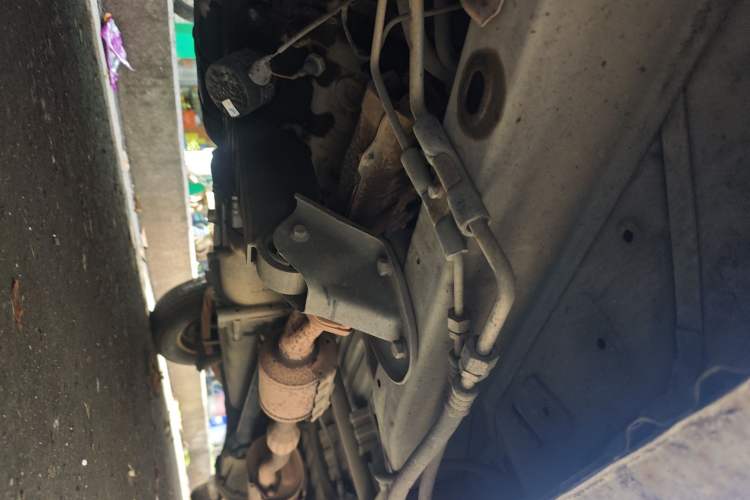 Used Wuling Zhiguang 2013 1.0L Base Version Chassis Front Left