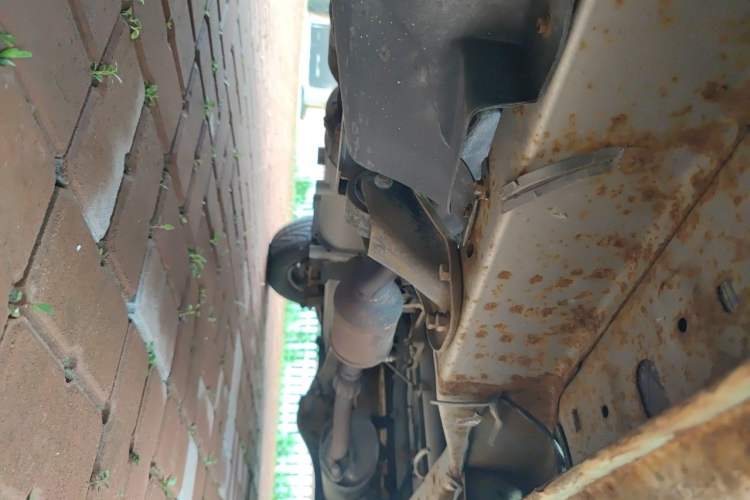 Used Wuling Zhiguang 2013 1.0L Practical Version Chassis Front Left