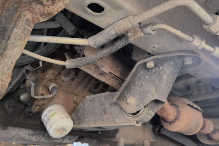 Used Wuling Zhiguang 2013 1.0L Practical Version Chassis Front Left
