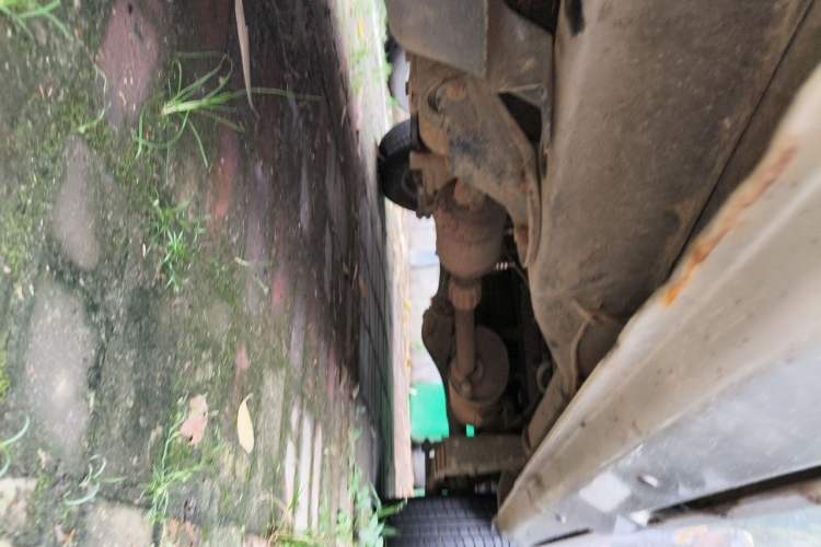 Used Wuling Zhiguang 2013 1.0L Practical Version Chassis Front Left